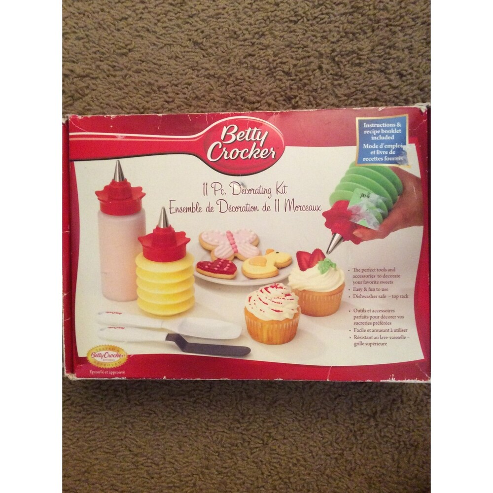 Betty Crocker Decorating Kit B18